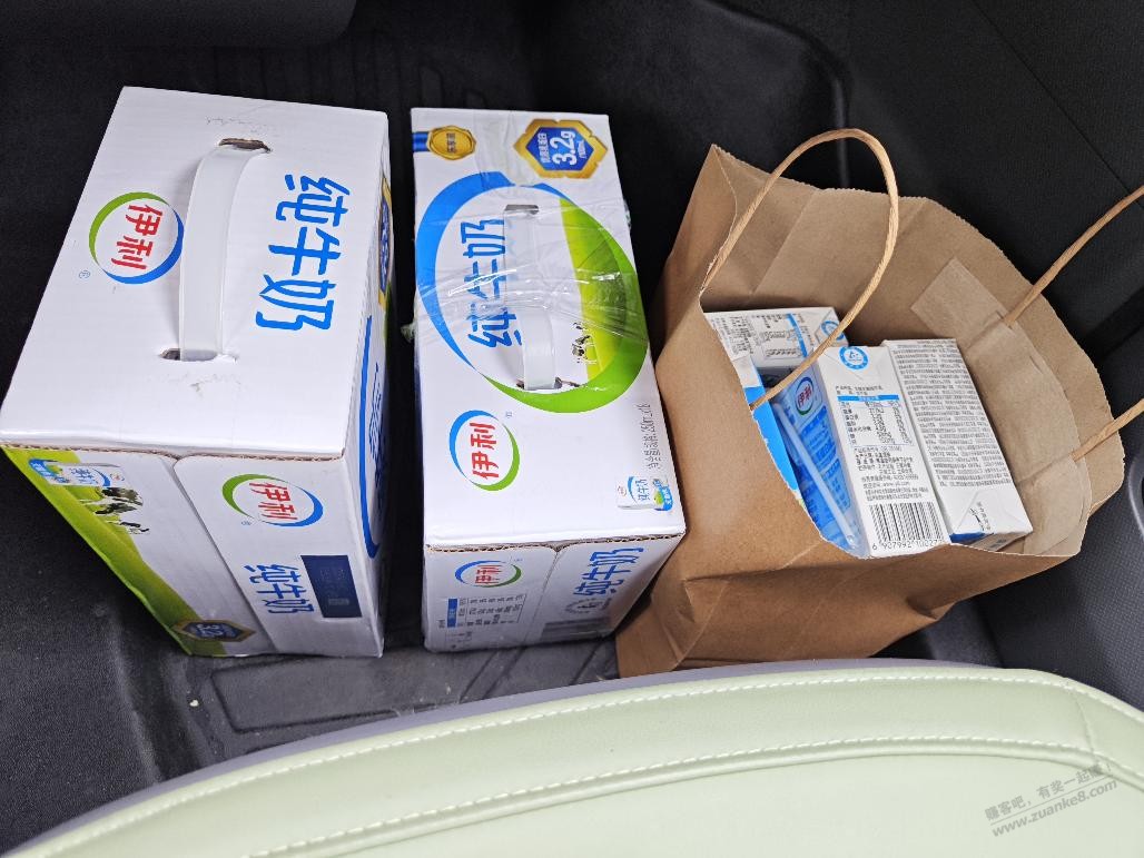 东哥好兄弟搞了16单牛奶