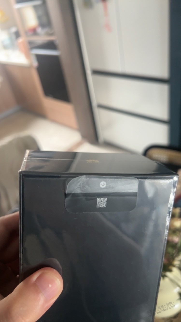 刚到的mate 70 pro,喵速买的,打开包装竟然是被人用过的
