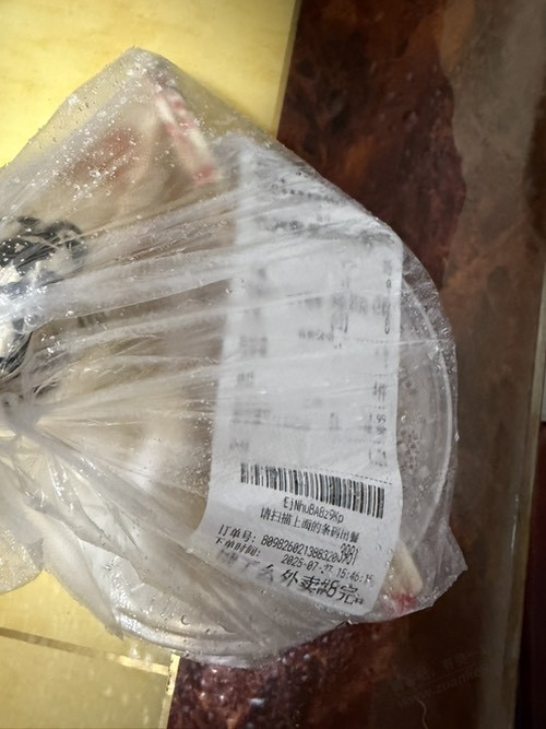 外卖小哥辛苦呀!
